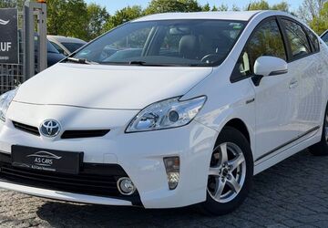 Toyota Prius 158.000 km 9.990 &euro; Hannover 30179