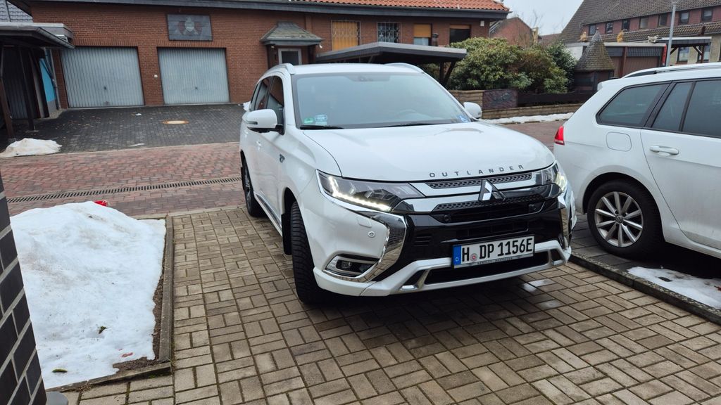 Mitsubishi Outlander 108.000 km 17.400 &euro; Burgwedel 30938