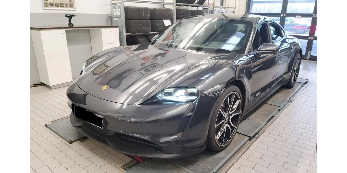 Porsche Taycan 34.000 km 60.990 &euro; Hannover 30453