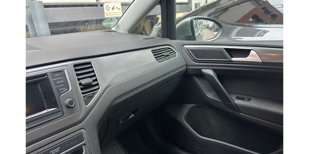 VW Golf Sportsvan 72.000 km 7.999 &euro; Hannover 30159