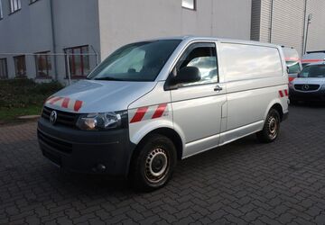 VW T5 Transporter 241.179 km 10.300 &euro; Hannover 30179