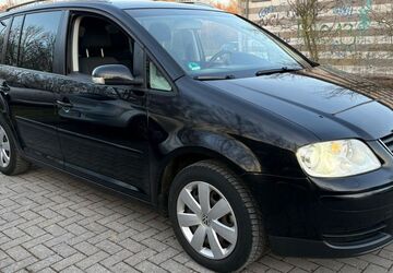 VW Touran 231.000 km 3.100 &euro; Isernhagen 30916