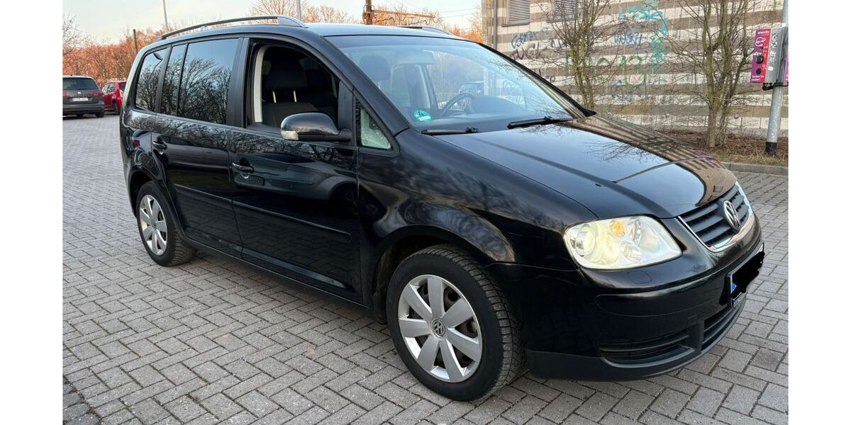 VW Touran 231.000 km 3.100 &euro; Isernhagen 30916