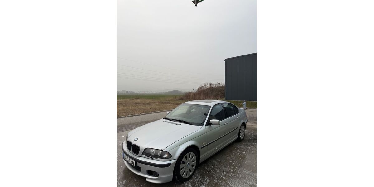 BMW 320 216.000 km 4.900 &euro; Elze 31008