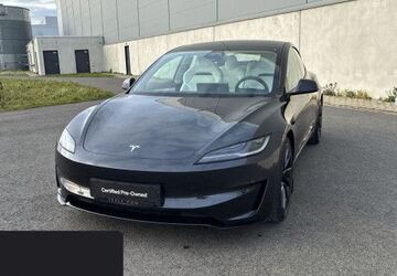Tesla Model 3 21.853 km 52.100 &euro; Hannover 30519