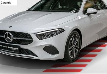 Mercedes-Benz A 180 12.417 km 26.890 &euro; Garbsen 30827