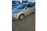 Kia Ceed 128.000 km 2.800 &euro; Hannover 30159