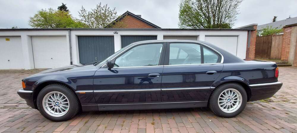 BMW 740 238.000 km 19.900 &euro; Hannover, Landeshauptstadt 30179