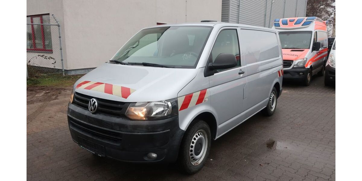 VW T5 Transporter 182.748 km 11.900 &euro; Hannover 30179