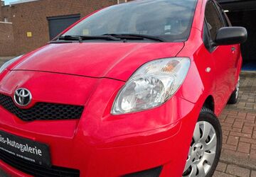 Toyota Yaris 132.000 km 3.990 &euro; Garbsen 30827