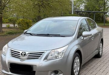 Toyota Avensis 194.384 km 3.990 &euro; Neustadt 31535