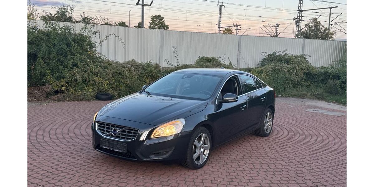 Volvo S60 250.000 km 5.999 &euro; Laatzen 30880