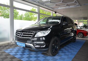 Mercedes-Benz ML 350 257.861 km 10.490 &euro; Burgdorf 31303