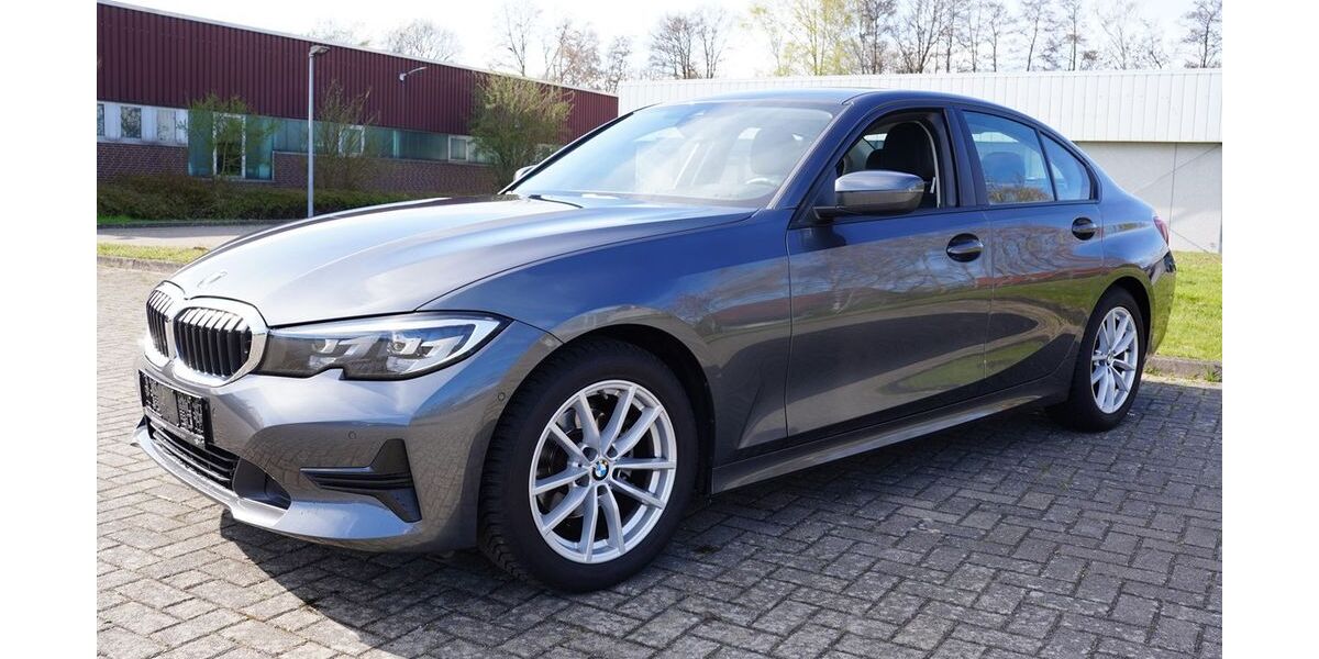 BMW 318 71.417 km 25.950 &euro; Burgwedel 30938
