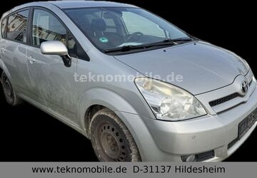 Toyota Verso 295.676 km 2.665 &euro; Hildesheim 31137