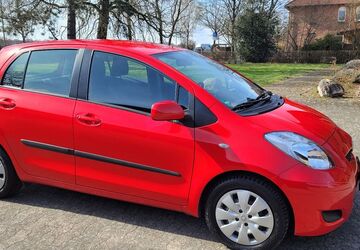 Toyota Yaris 60.291 km 4.700 &euro; Isernhagen 30916