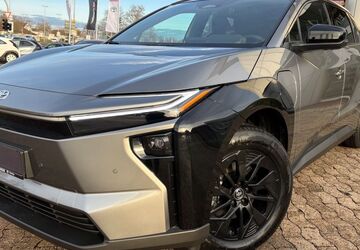 Toyota bZ4X 4.900 km 47.390 &euro; Hildesheim 31137