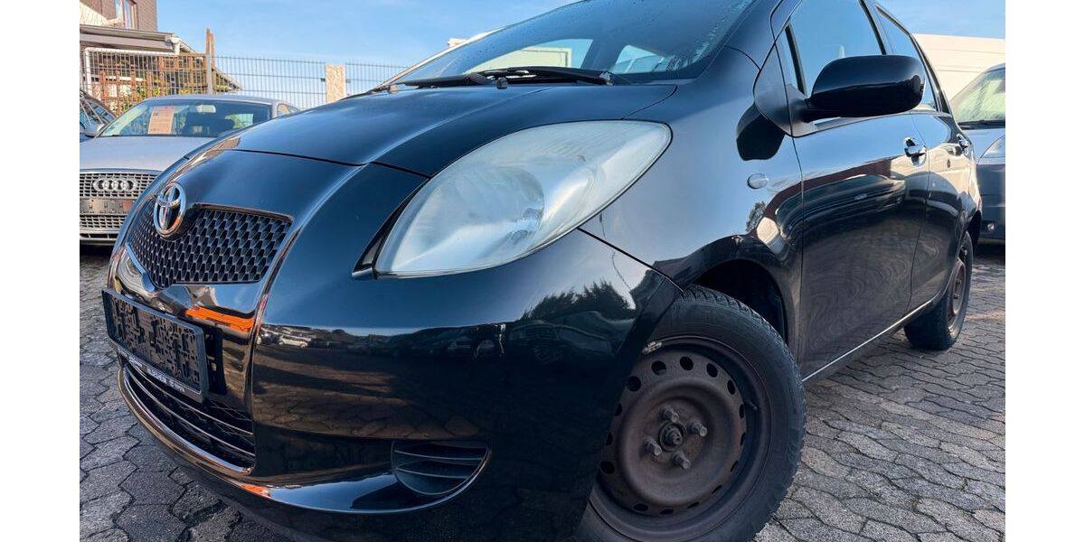 Toyota Yaris 256.000 km 1.999 &euro; Hildesheim 31137