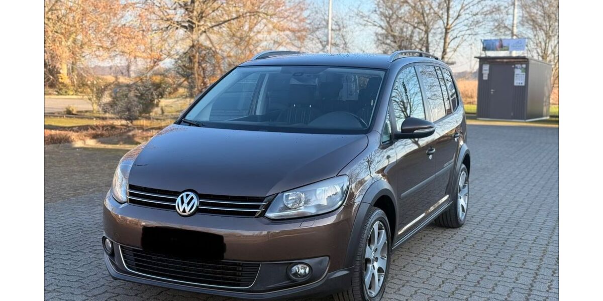 VW Touran 261.738 km 6.990 &euro; Neustadt 31535