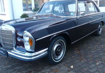 Mercedes-Benz 250 123.456 km 16.990 &euro; Hannover 30657