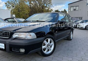 Volvo XC70 209.000 km 21.930 &euro; Hannover 30629