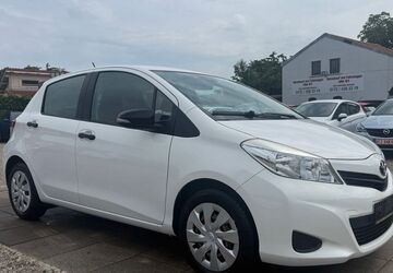 Toyota Yaris 82.000 km 7.499 &euro; Hannover 30163