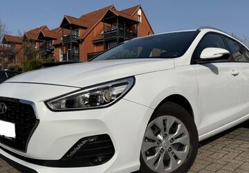 Hyundai i30 6.879 km 14.599 &euro; Harsum 31177