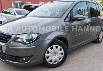 VW Touran 217.712 km 5.499 &euro; Hannover 30419