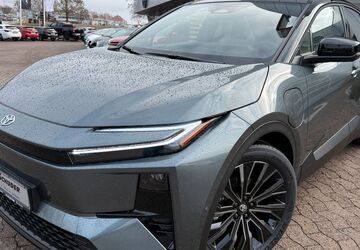 Toyota C-HR 2.900 km 54.790 &euro; Hildesheim 31137