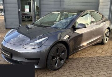 Tesla Model 3 44.284 km 28.200 &euro; Hannover 30519