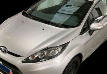 Ford Fiesta 106.900 km 3.990 &euro; Garbsen 30827