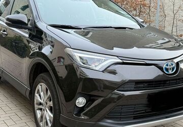 Toyota RAV 4 104.000 km 17.699 &euro; Hannover 30179