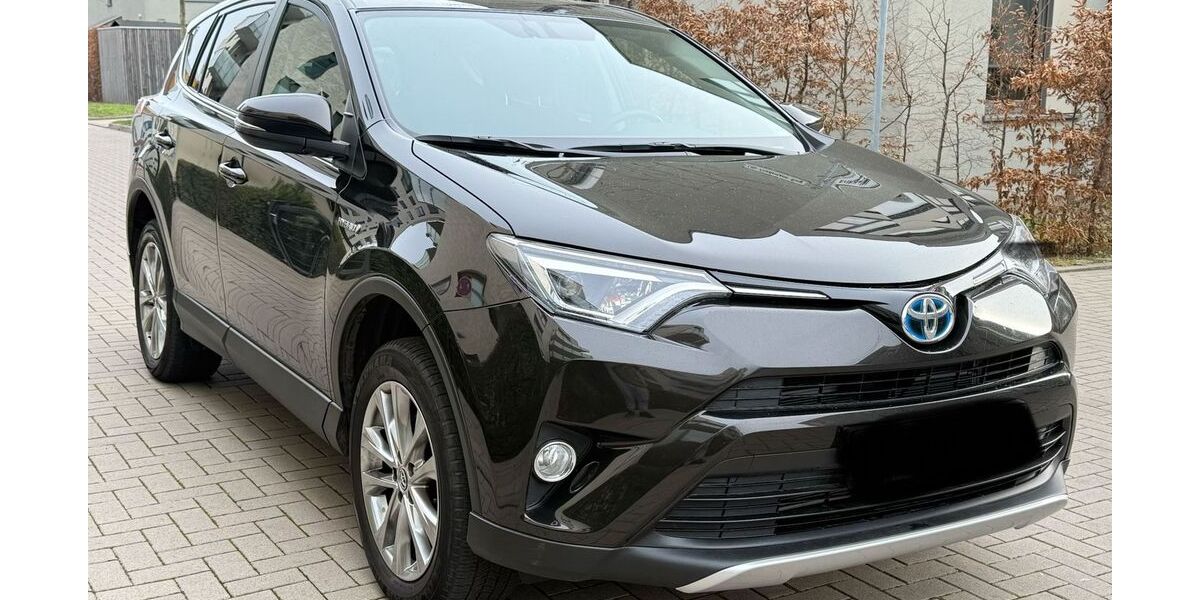 Toyota RAV 4 104.000 km 17.699 &euro; Hannover 30179