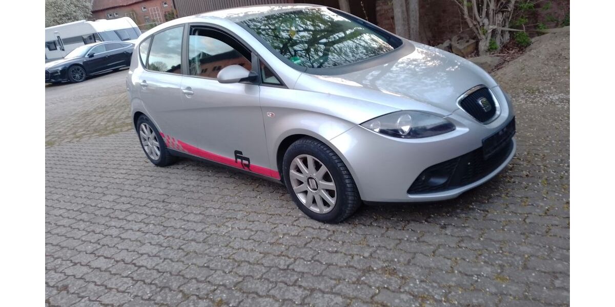 Seat Altea 176.000 km 2.999 &euro; Pattensen 30982