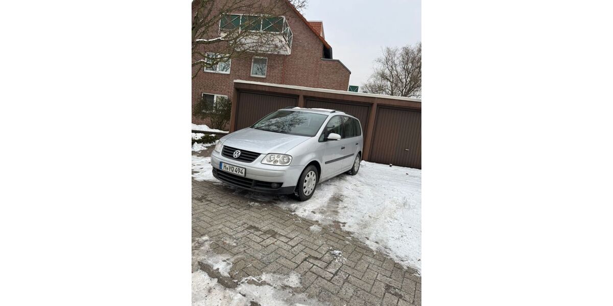 VW Touran 236.000 km 3.200 &euro; Hannover 30165