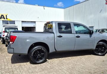 Nissan Titan 203.000 km 8.700 &euro; Garbsen/ Hannover 30827
