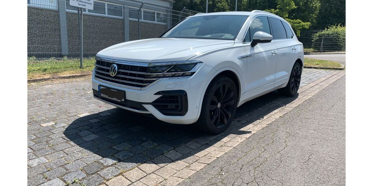 VW Touareg 136.500 km 34.999 &euro; Sarstedt 31157