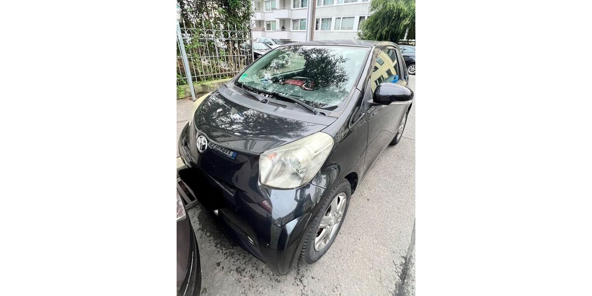 Toyota IQ 197.000 km 2.700 &euro; Hannover 30161