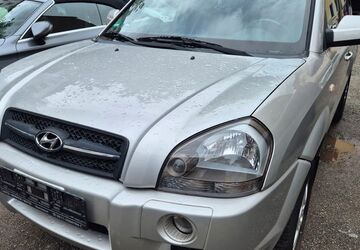 Hyundai TUCSON 124.400 km 3.300 &euro; Hannover 30519