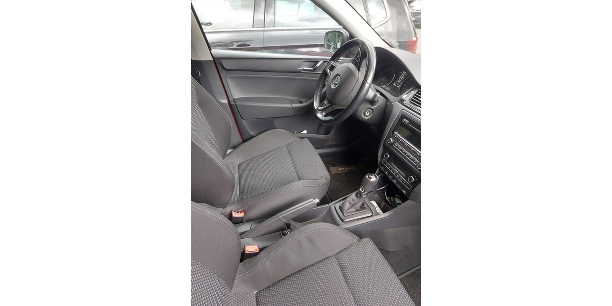 Skoda SKODA RAPID NH SPACEPACK 92.000 km 9.500 &euro; Laatzen 30880