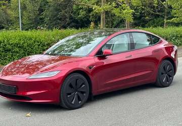 Tesla Model 3 7.980 km 37.750 &euro; Neustadt am Rübenberge 31535