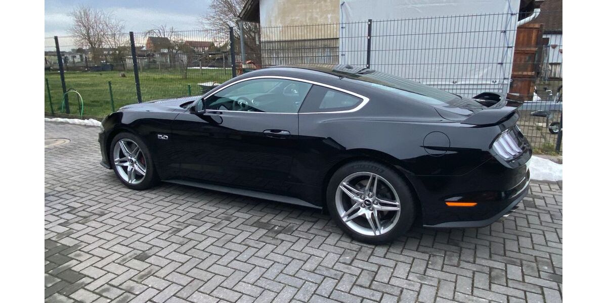 Ford Mustang 48.682 km 38.800 &euro; Hohenhamlen 31249