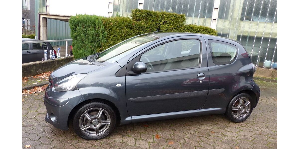 Toyota Aygo (X) 118.000 km 6.500 &euro; Hannover 30179
