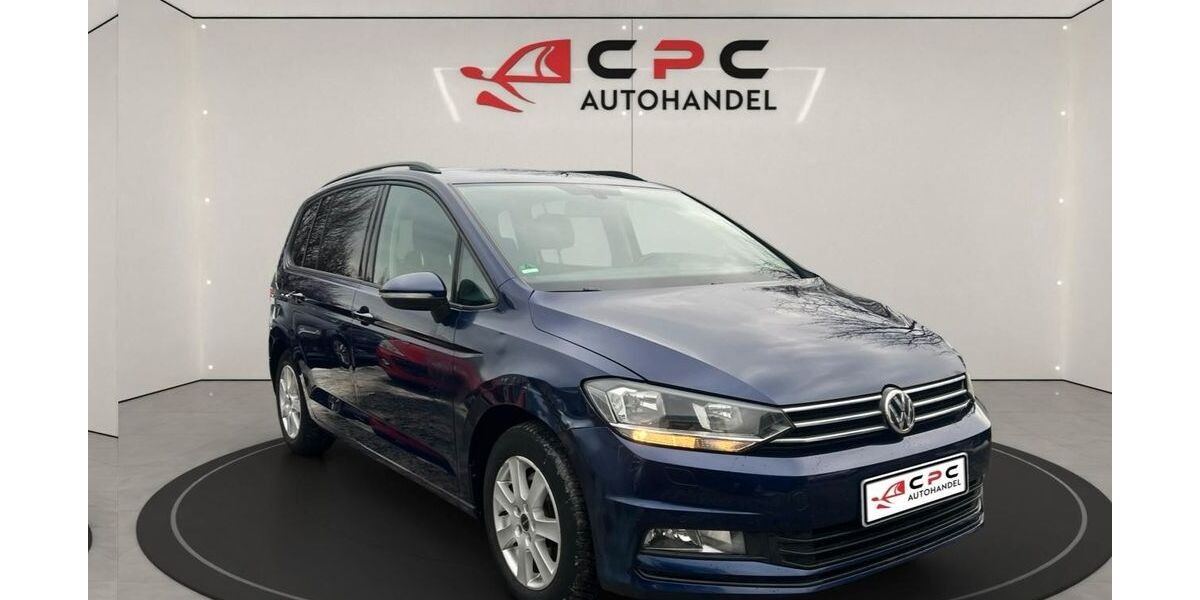 VW Touran 214.623 km 8.700 &euro; Hannover 30179