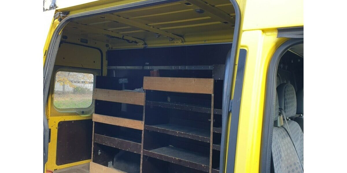 Ford Transit TDCI FT 300 HOCH 1 HAND NAVI AHK 155.000 km 2.200 &euro; Hannover 30179