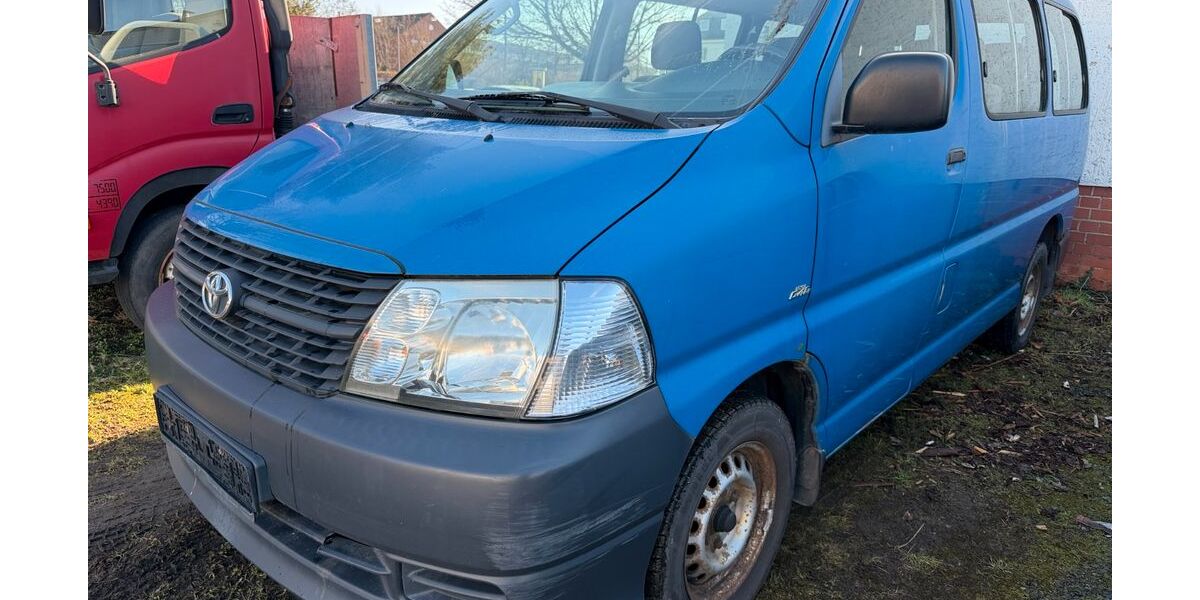 Toyota Hiace 375.000 km 5.990 &euro; Hildesheim 31137
