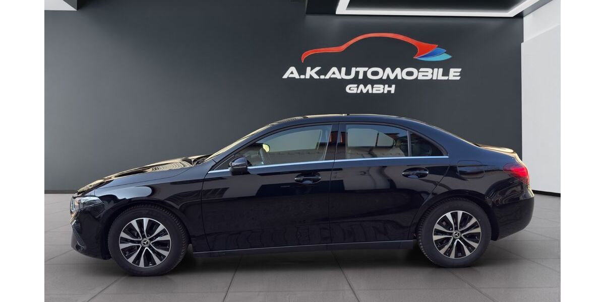 Mercedes-Benz A 180 11.826 km 29.400 &euro; Langenhagen 30855