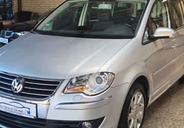VW Touran 218.000 km 5.990 &euro; Rodenberg 31552