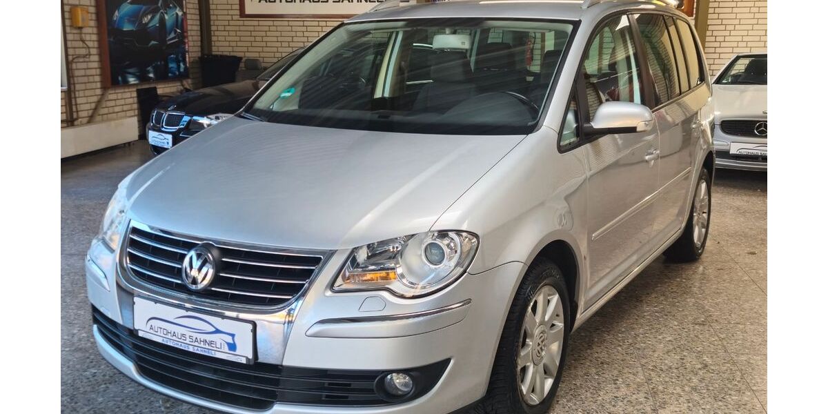 VW Touran 218.000 km 5.990 &euro; Rodenberg 31552