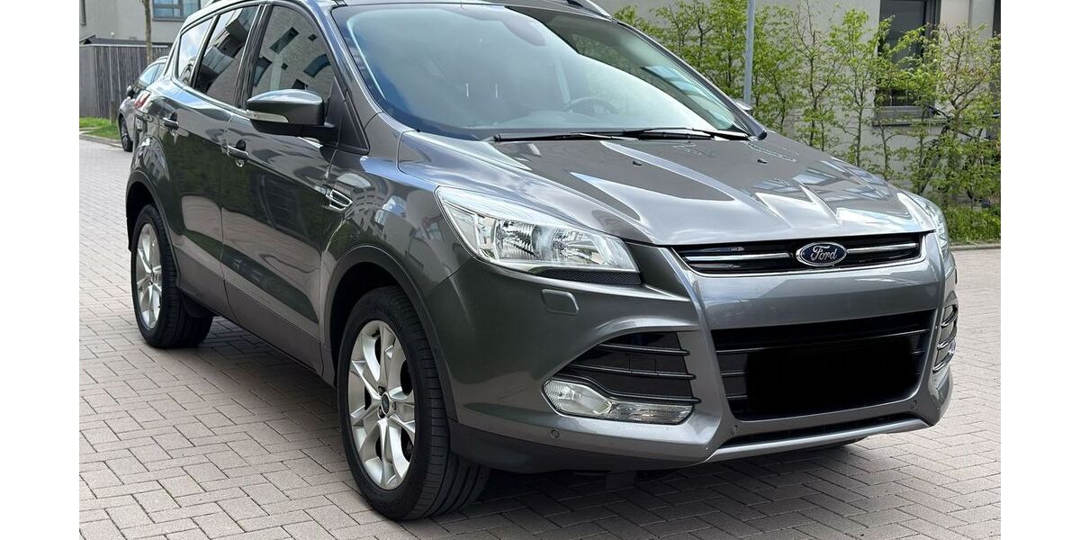 Ford Kuga 55.000 km 12.599 &euro; Hannover 30179